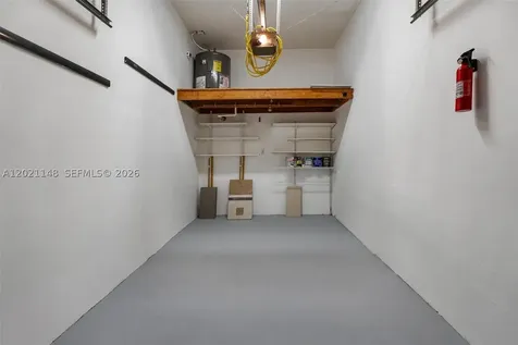 325 Meridian Avenue Miami Beach FL 33139