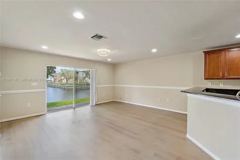 5930 Abbey Road Tamarac FL 33321