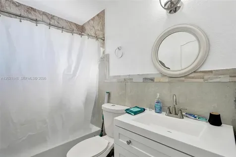 2460 NW 63rd Terrace Sunrise FL 33313