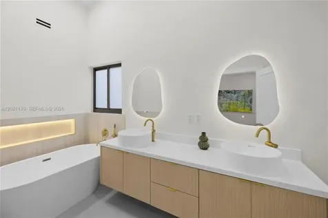 3431 SW 143rd Place Miami FL 33175