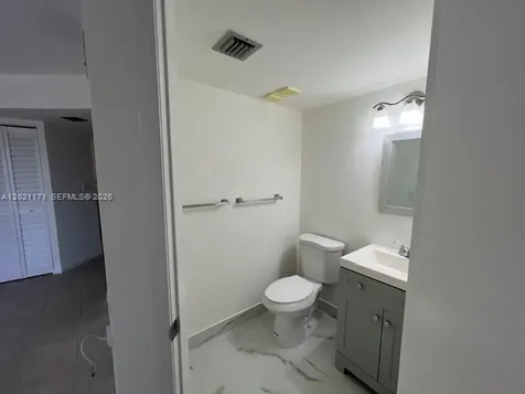 15405 N Miami Lakeway N Miami Lakes FL 33014