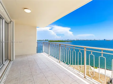 11111 Biscayne Boulevard Miami FL 33181