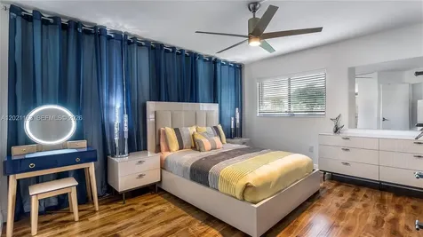 1601 SW 128th Terrace Pembroke Pines FL 33027