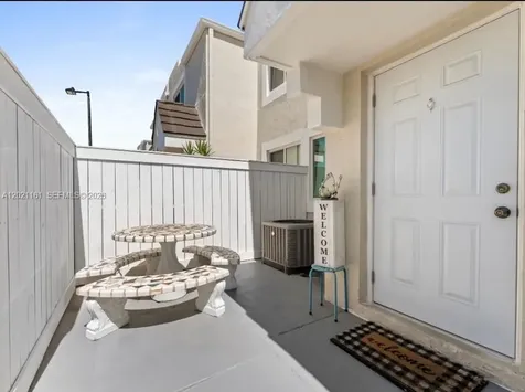 4550 SW 68th Ct Circle Miami FL 33155