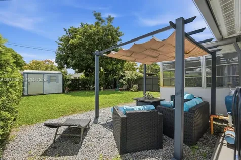 4966 SW 93rd Avenue Cooper City FL 33328