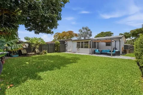 4966 SW 93rd Avenue Cooper City FL 33328