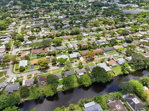 4966 SW 93rd Avenue Cooper City FL 33328