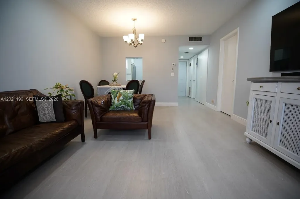 251 Berkley Road Hollywood FL 33024