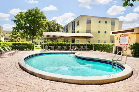 251 Berkley Road Hollywood FL 33024
