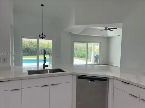 814 Heron Road Weston FL 33326