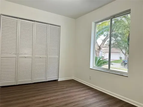 814 Heron Road Weston FL 33326