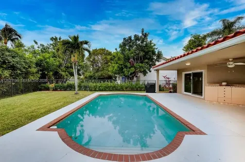 814 Heron Road Weston FL 33326