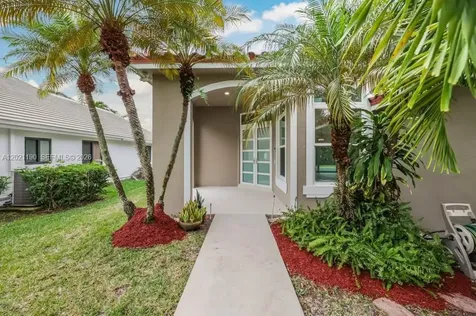 814 Heron Road Weston FL 33326