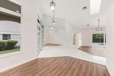 814 Heron Road Weston FL 33326