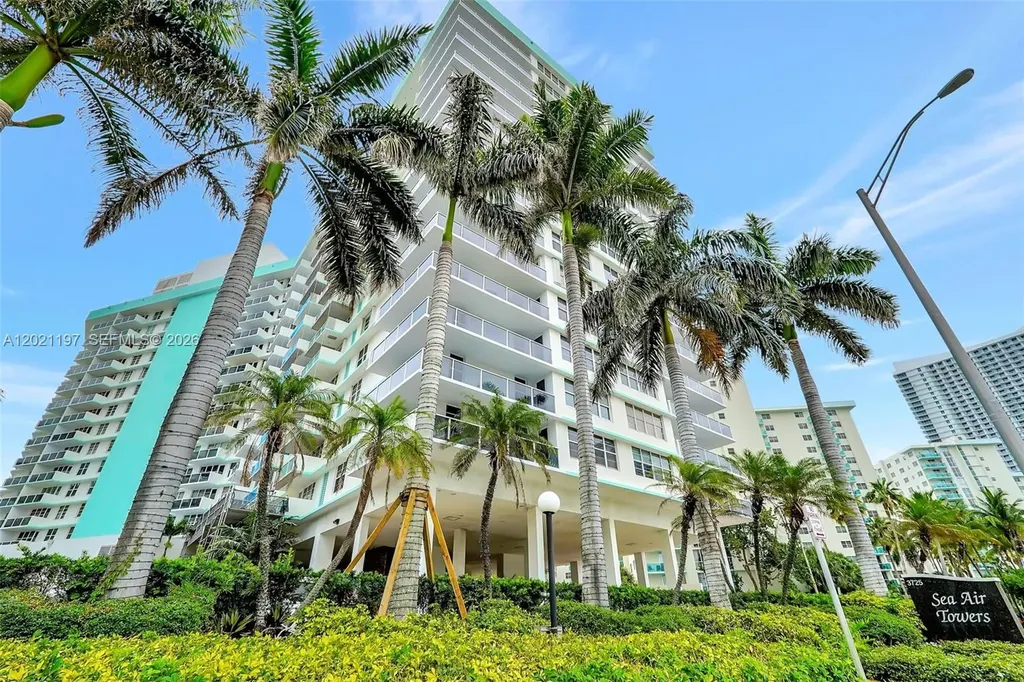 3725 S Ocean Drive Hollywood FL 33019