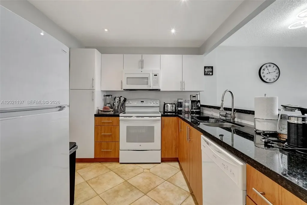 3725 S Ocean Drive Hollywood FL 33019