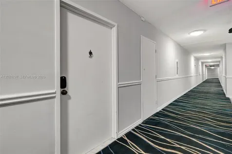 3725 S Ocean Drive Hollywood FL 33019