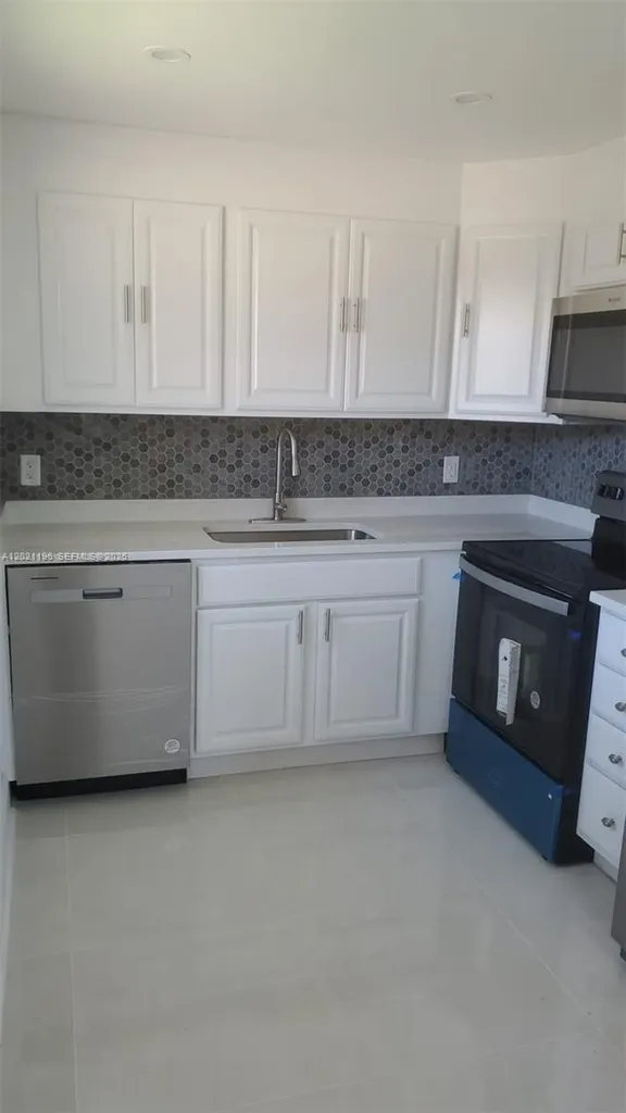 513 Brittany K Delray Beach FL 33446