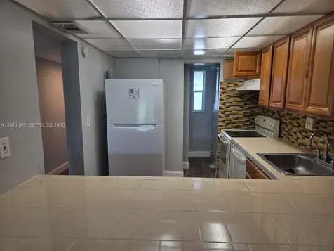 8060 N Colony Circle N Tamarac FL 33321