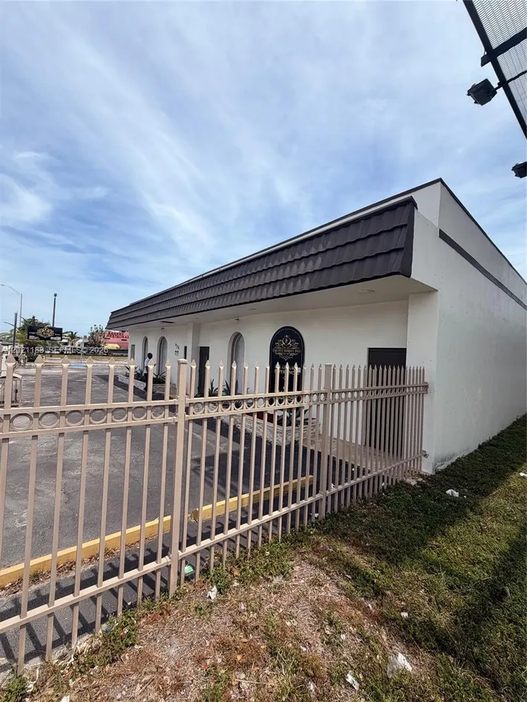920 NW 119th Street Miami FL 33168