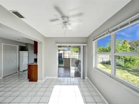 8550 NW 27th Place Sunrise FL 33322