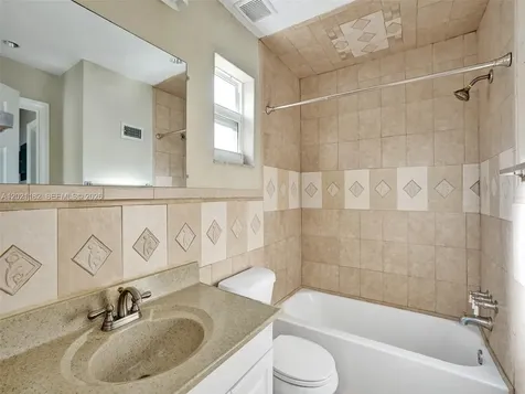 8550 NW 27th Place Sunrise FL 33322