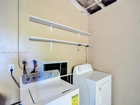 8550 NW 27th Place Sunrise FL 33322