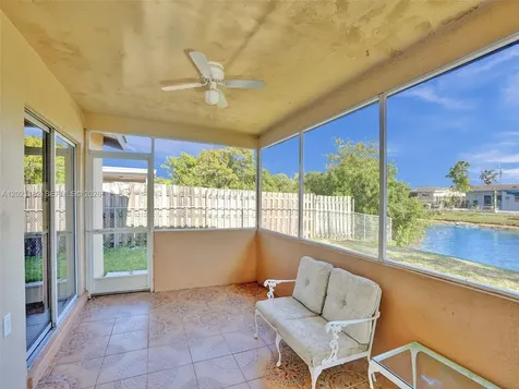 8550 NW 27th Place Sunrise FL 33322