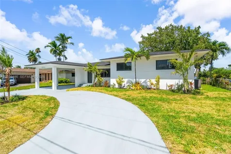 8841 NW 14th Avenue Miami FL 33147