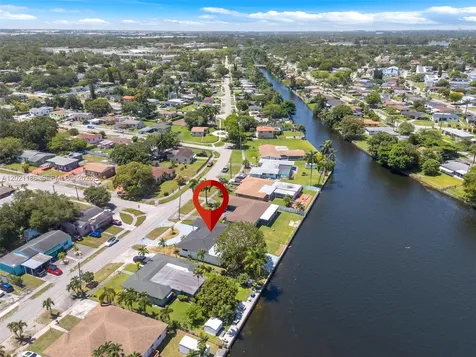 8841 NW 14th Avenue Miami FL 33147
