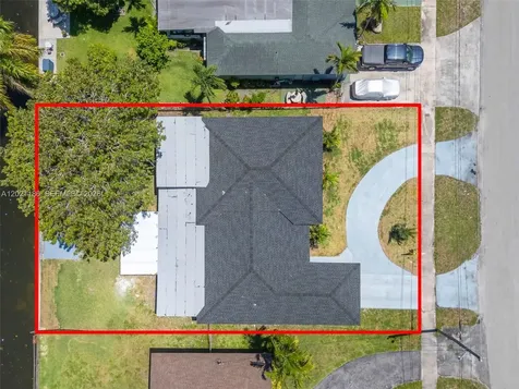 8841 NW 14th Avenue Miami FL 33147