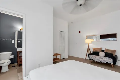500 14th Street Miami Beach FL 33139