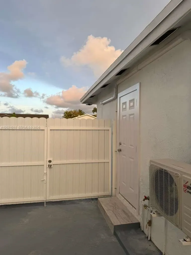 19316 SW 121st Avenue Miami FL 33177