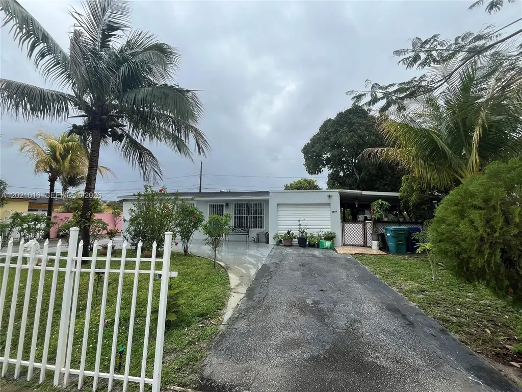 5452 NW 172nd Terrace Miami Gardens FL 33055