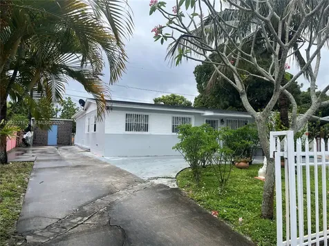 5452 NW 172nd Terrace Miami Gardens FL 33055