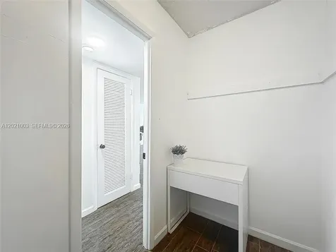 7133 Bay Drive Miami Beach FL 33141