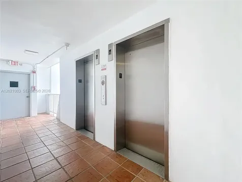 7133 Bay Drive Miami Beach FL 33141