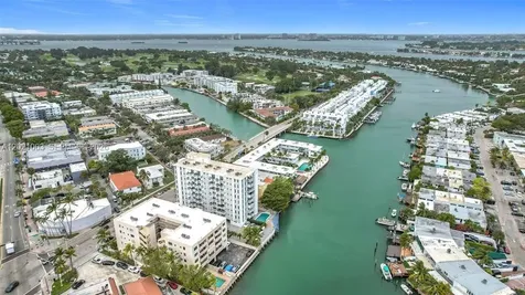 7133 Bay Drive Miami Beach FL 33141