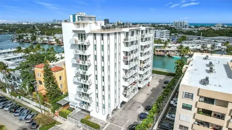 7133 Bay Drive Miami Beach FL 33141