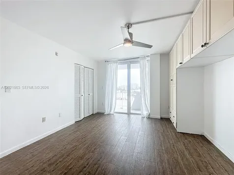 7133 Bay Drive Miami Beach FL 33141