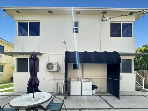 965 Bay Drive Miami Beach FL 33141