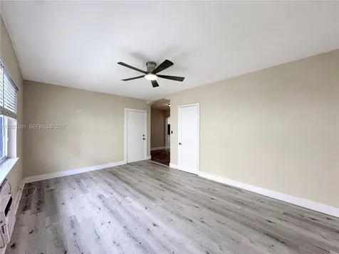 965 Bay Drive Miami Beach FL 33141