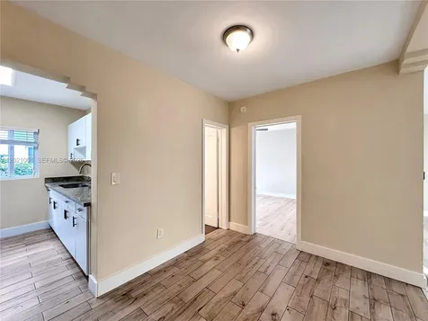 965 Bay Drive Miami Beach FL 33141
