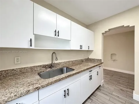 965 Bay Drive Miami Beach FL 33141