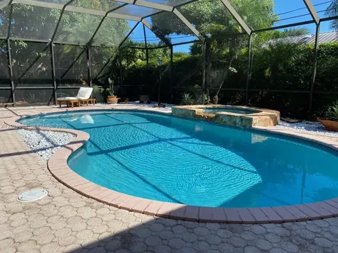 8100 SW 142nd Te Palmetto Bay FL 33158