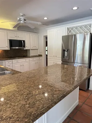 8100 SW 142nd Te Palmetto Bay FL 33158