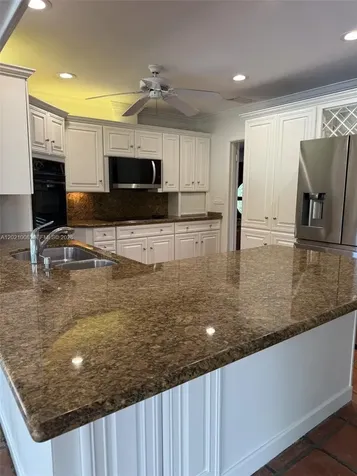 8100 SW 142nd Te Palmetto Bay FL 33158
