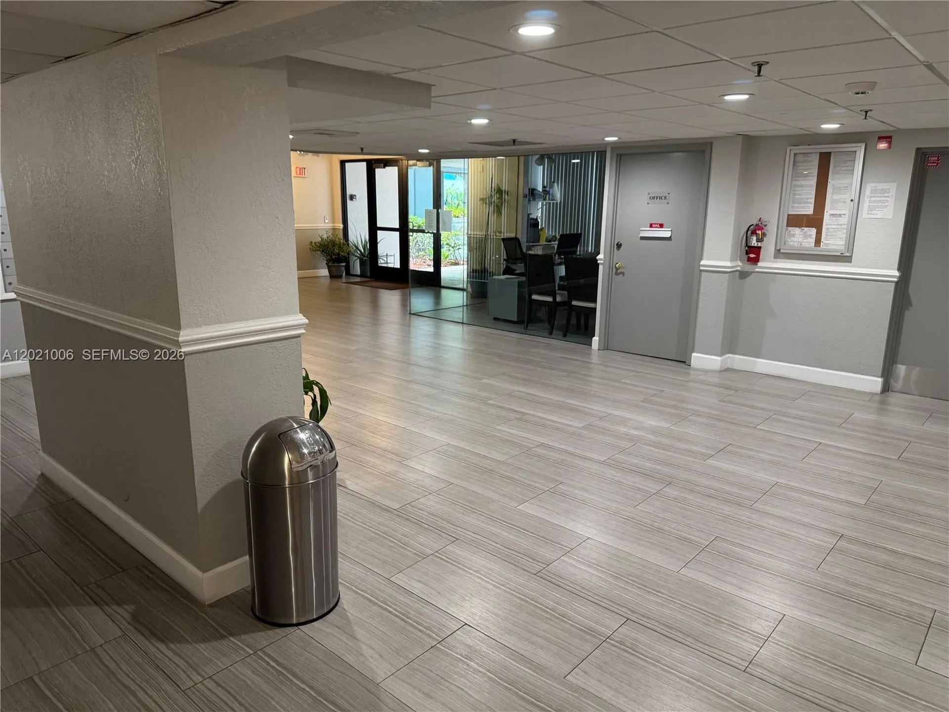 901 Hillcrest Drive Hollywood FL 33021