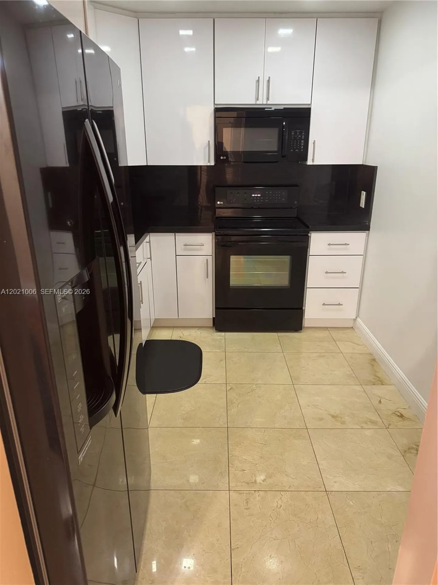 901 Hillcrest Drive Hollywood FL 33021