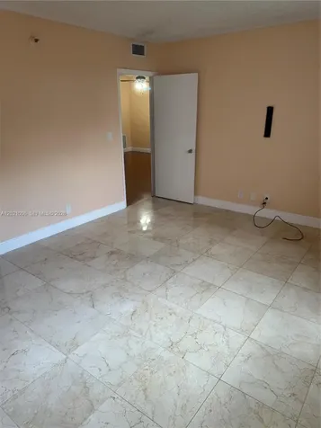 901 Hillcrest Drive Hollywood FL 33021